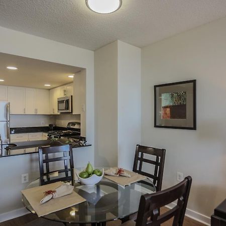 Madison Hospitality At 1401 Joyce Street Arlington Buitenkant foto