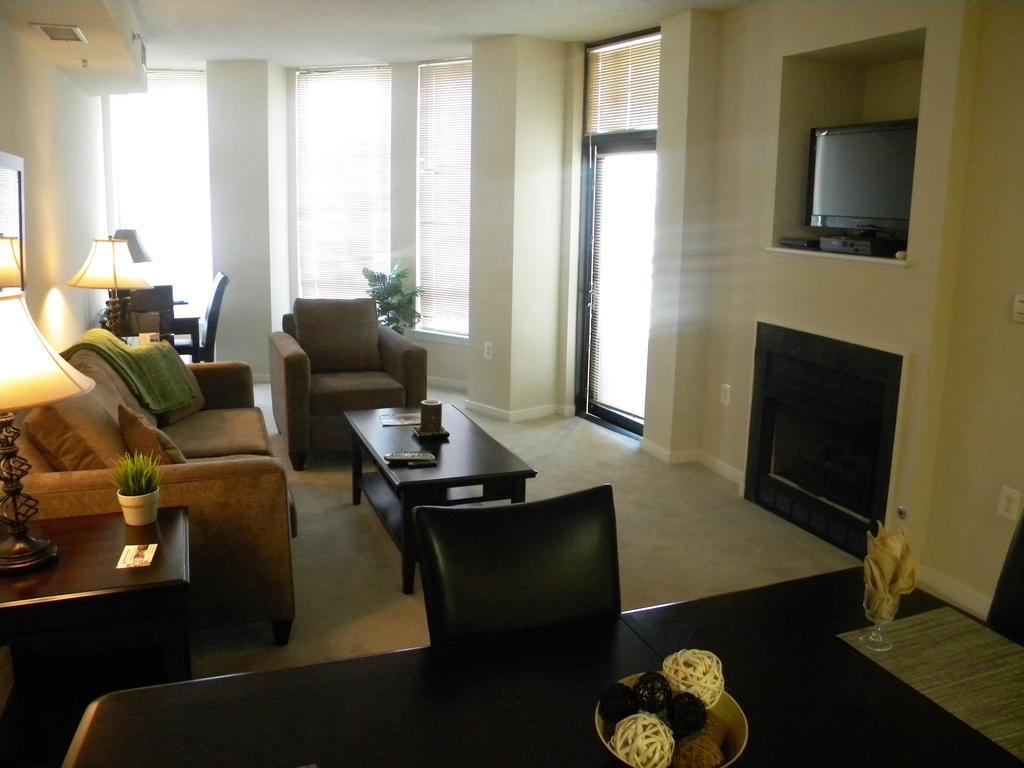 Madison Hospitality At 1401 Joyce Street Arlington Kamer foto