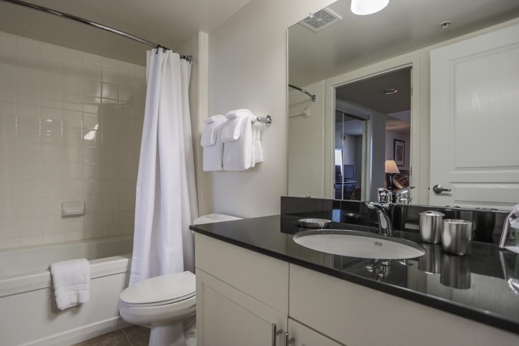 Madison Hospitality At 1401 Joyce Street Arlington Buitenkant foto